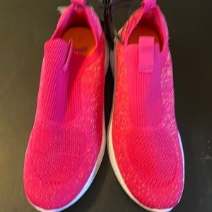 Avia womens size 8 sneakers